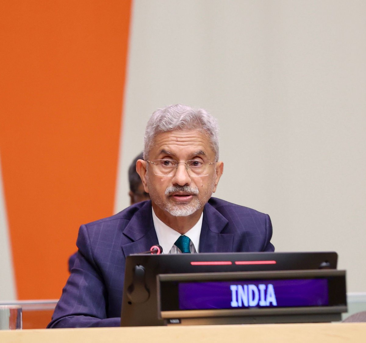 airnewsalerts's tweet image. External Affairs Minister @DrSJaishankar spoke at the G20 Foreign Ministers’ Meeting in #NewYork on the theme ‘Global Governance Reforms’. 

➡️ Highlighted the urgency of #UNReforms to ensure representative, credible and effective multilateralism.

➡️ Noted the imperative of
