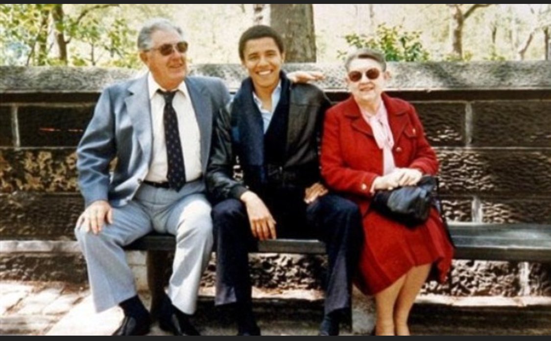 TheBrendan38795's tweet image. Is this TRUE @BarackObama that CIA Agent Stanley Dunham is your FATHER? Who’s Ann Dunham? @TheDemocrats 

Looks like you Armour up too😉

#PeopleWantTheTruth 
#threeletteragencies