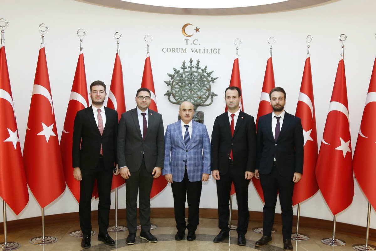 İletişim Başkanlığı Samsun Bölge Müdürü Ebu Bekir AYRANCI ve beraberindeki heyet, Valimiz Sayın Doç. Dr. Zülkif DAĞLI' ya nezaket ve veda ziyaretinde bulundular.

<a href="/zulkifdagli/">Doç. Dr. Zülkif Dağlı</a>