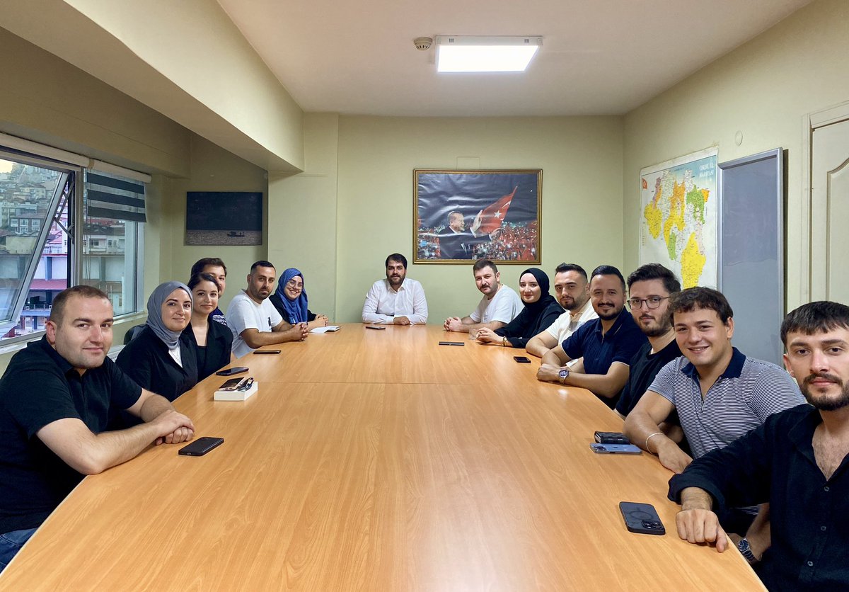 akgenclikordu's tweet photo. Gençlik Kolları İl Başkanımız Emre Kılıçkaya’nın riyasetinde haftalık olağan Yürütme  Kurulu toplantısı gerçekleştirildi.

Alınan kararlar partimize ve ilimize hayırlı olsun. https://t.co/DptqaT1P1q