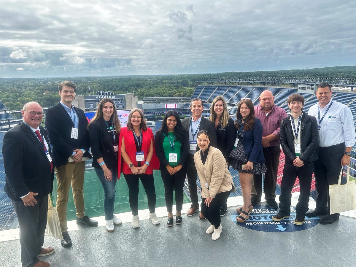 CCATInc's tweet photo. Good morning from Gillette Stadium! If you're at #MashUp2024, come say hi! We're up front and excited to show you what’s new 🦾⚙️ #3Dprinting #automation #manufacturing #technology https://t.co/0shcM7eaOp