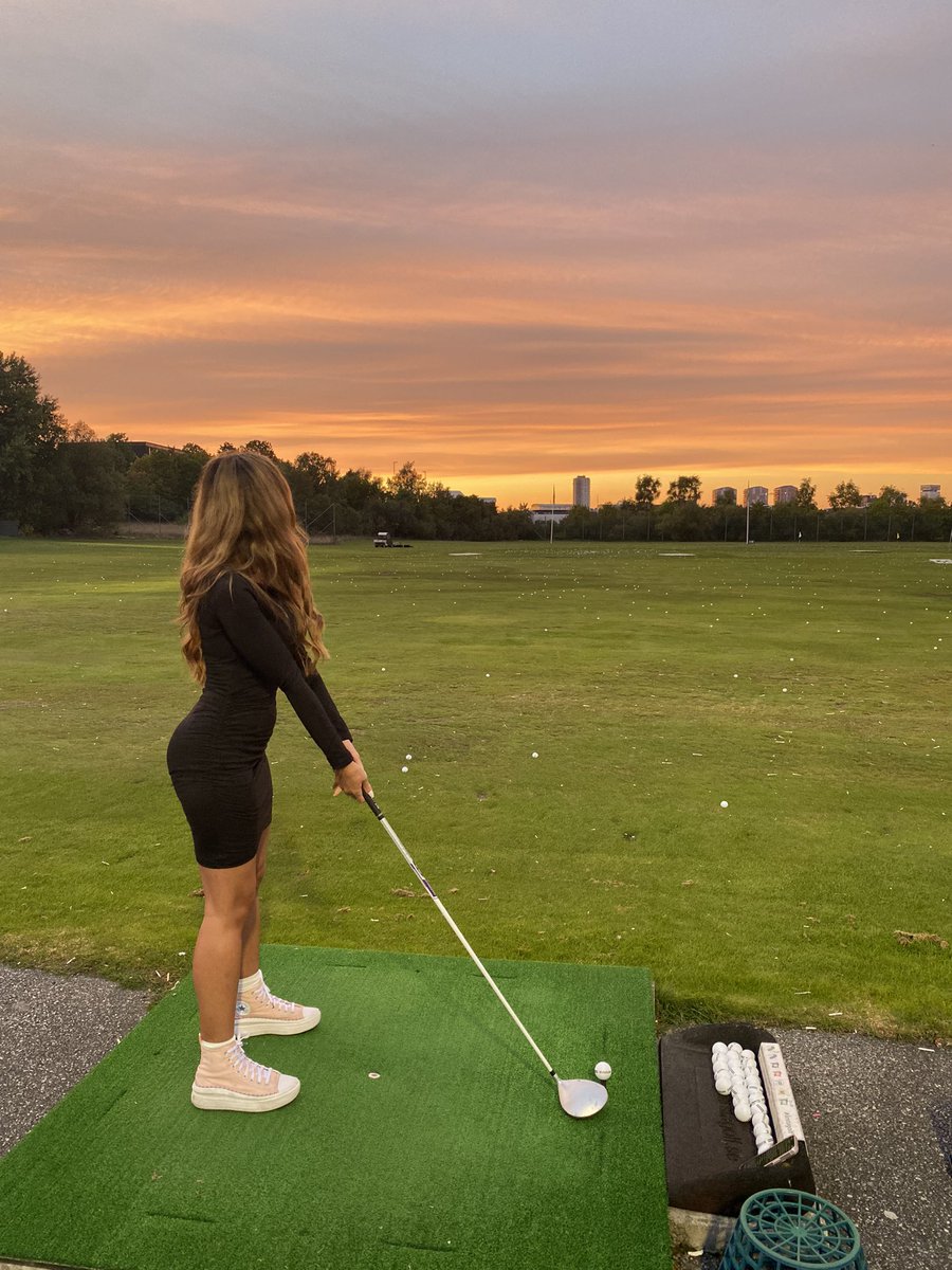 Last week me and <a href="/luuminizer/">Lumi👁‍🗨</a> slayed at golf ☀️