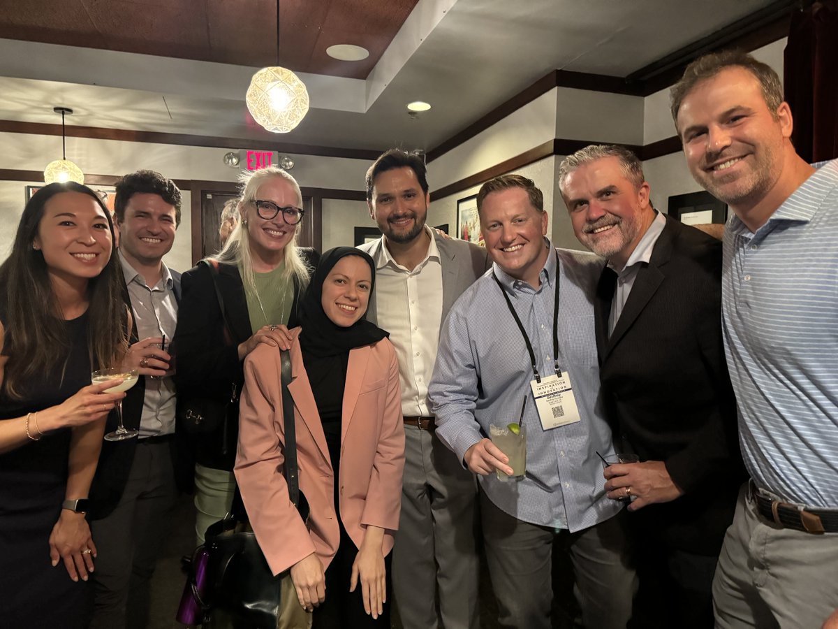 ortho_ut's tweet photo. Our hand and upper extremity surgery faculty, along with some residents, had an amazing time at the #ASSH2024 annual meeting. We delivered talks, connected with colleagues, and explored the latest in hand care. Thanks for the hospitality—already excited for 2025! #orthopedics https://t.co/sLk9Qblz9m
