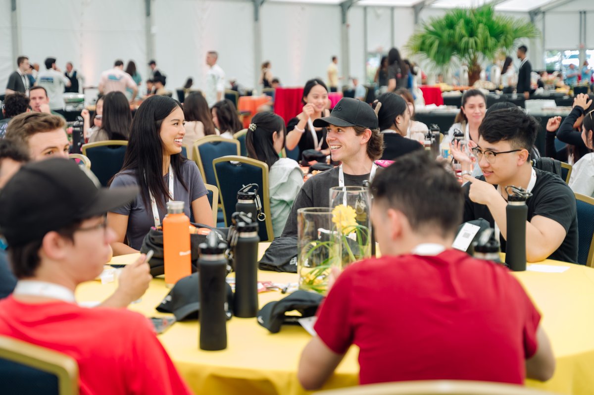 WhitneyRagan1's tweet photo. Our annual Impact event celebrated everything that this year’s PwC interns have accomplished. The event was a culmination of their hard work and a time for them to connect, learn and look towards their future. Explore our career opportunities here!

https://t.co/AX8wc9h9SP https://t.co/SV4sJNDUhJ