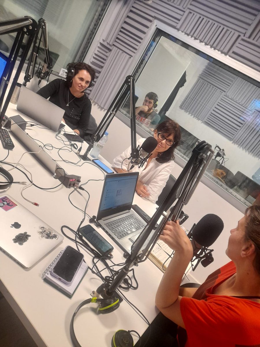 #AHORA | 🎙️<a href="/MaruBorchardt/">Mara Borchardt</a> en #TodoEsteRuido:

"No es que la tecnología tiene una vida propia, son personas, sistemas y decisiones de modos de utilización con fines determinados".

💻provinciaradio.com.ar