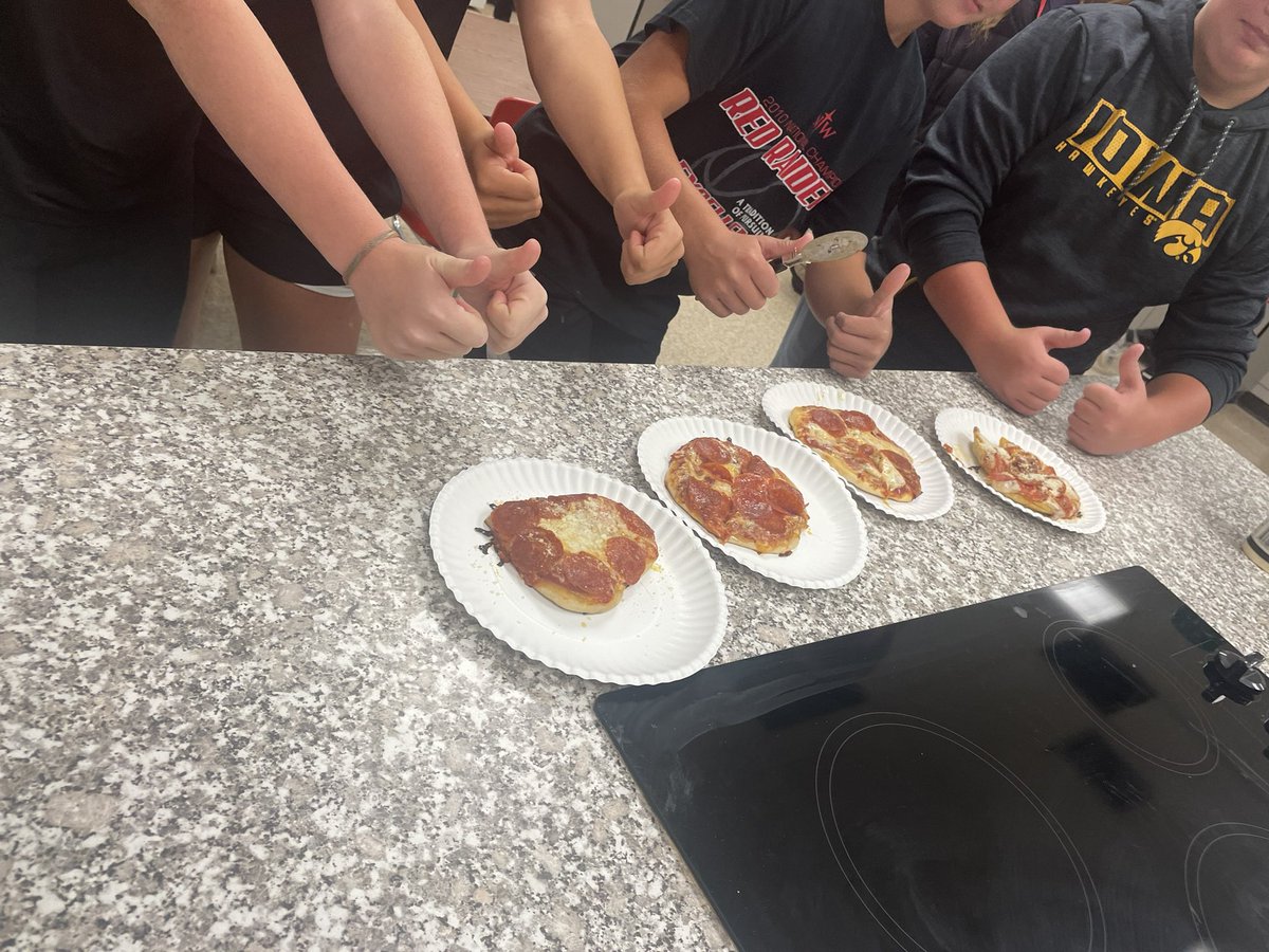 tammyllambert's tweet photo. Breakout boxes &amp; pizza made with a Greek yogurt crust! FCS classes learning &amp; having some fun https://t.co/Acmio7EwPZ