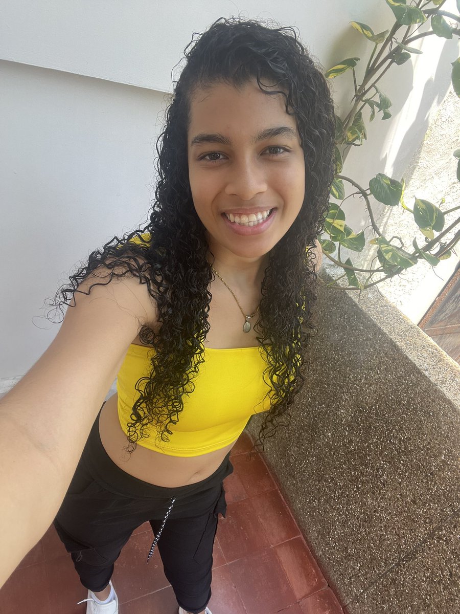 DayeMarin1's tweet photo. https://t.co/UvNMnnLY3h
#teesperoporalla
#Onlyfan 
#arabe
#mujereslinda https://t.co/iUP7s7htkC