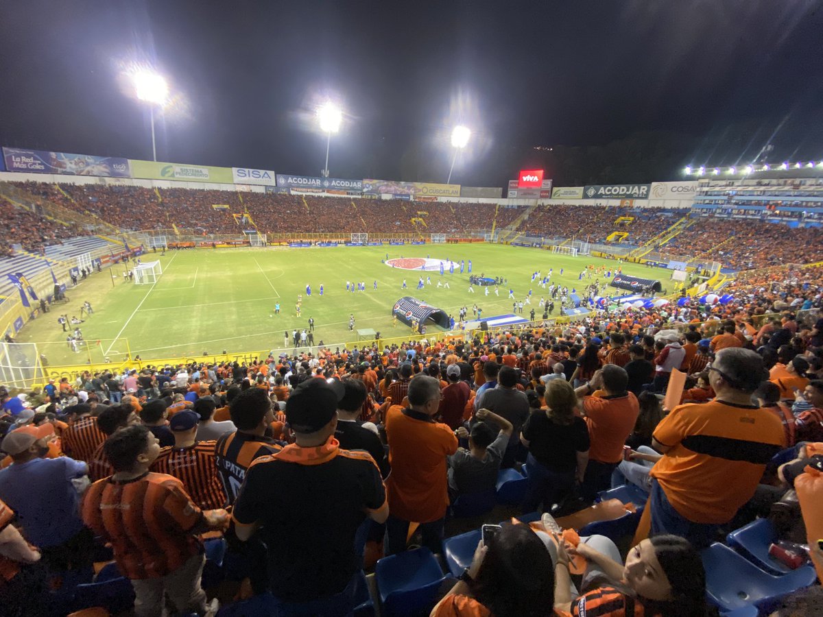 HOY JUEGA EL EQUIPO CON EL QUE ME CRECÍ VIÉNDOLO JUGAR DESDE NIÑO. 
HOY JUEGA EL EQUIPO MÁS GANADOR DE EL SALVADOR.
HOY JUEGA EL EQUIPO DEL 50+1.
HOY JUEGA EL EQUIPO MIMADO DE LA CIUDAD. 
HOY JUEGA EL CLUB DEPORTIVO ÁGUILA 🦅🦅🦅🦅🦅 VAMOOOOS! 🧡