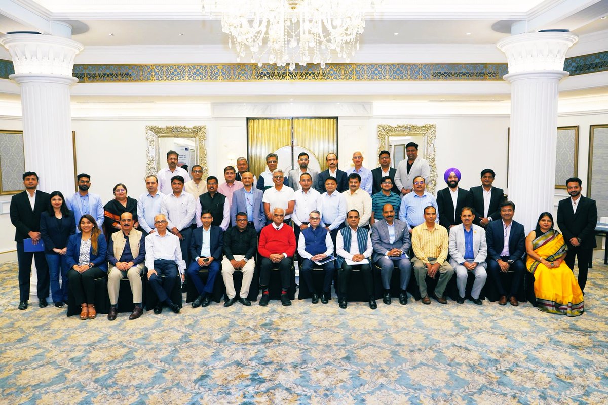 MCurations's tweet photo. Thank you, #Delhi! 

#Empowering #Leadership &amp; #Sparking #Exponential #Growth | India is on Fire! – A Moment with Dr. #RamCharan ( #BusinessAdvisor #GlobalLeadershipCoach)  at #TheIVYLeague: #CEOForum, #Masterclass curated by #MélangeCurations. https://t.co/XWY0rjqBXo