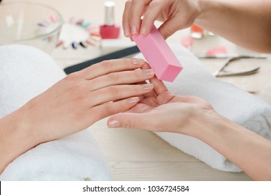 BaniBeaute's tweet photo. After shaping your nails, the next step involves gently smoothing the nail surface with a buffer. This creates a sleek base for nail polish, eliminating imperfections. Buffing aids longevity. Be cautious not to over-buff, as it may weaken nails. #nailsaddict #banibeaute #GYND https://t.co/2uSge3veyg