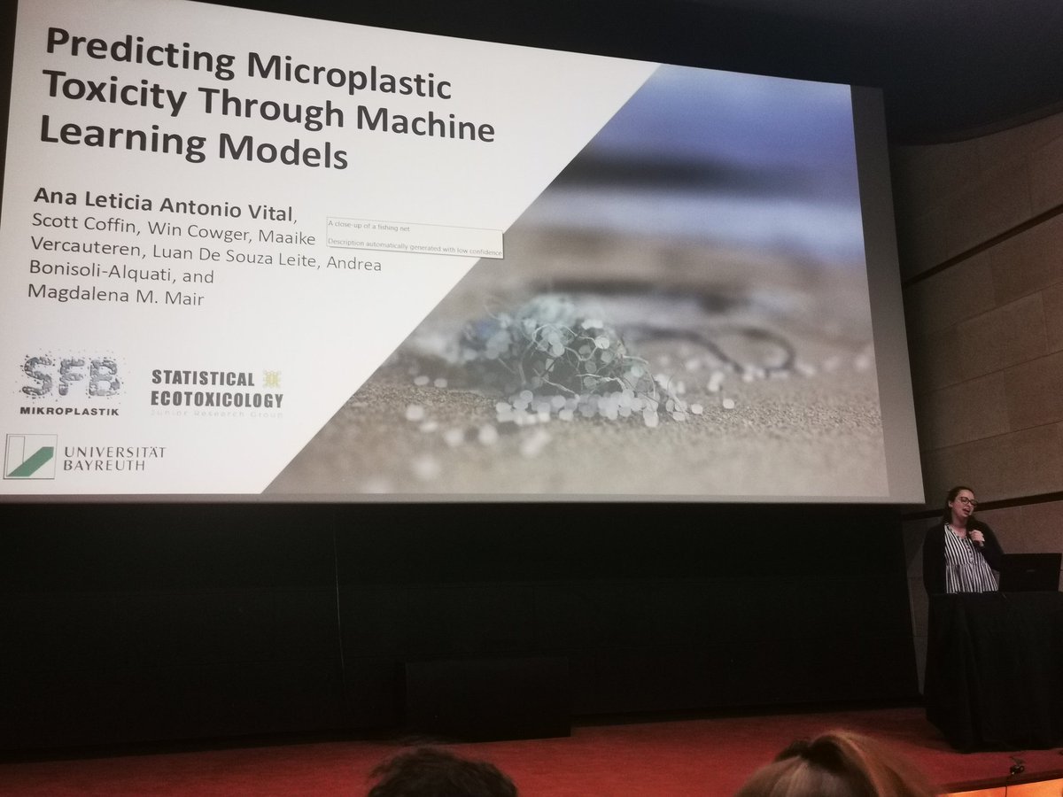 Now it's time for <a href="/analeticiaav/">Ana Leticia Antonio Vital</a> PhD @magdalenammair. She motivates #Micro2024 participants to contribute with high quality data to <a href="/ToMExApp/">Toxicity of Microplastics Explorer</a> by talking about Predicting microplastic toxicity through machine learning models. Quality of data must improve to feed models 😉