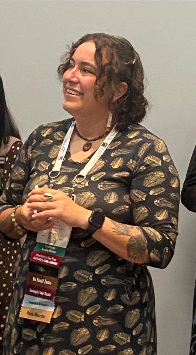 Paleowin's tweet photo. Talk was a big success! The idea of an interactive way to represent deep time or cross sections appealed to a lot of folks! #GSA2024 @geosociety https://t.co/lsFz1cRYOm