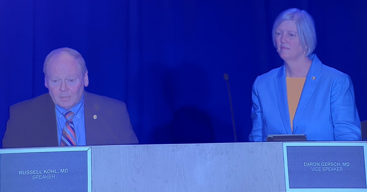 #AAFPCOD Day 3 your Congress is hard at work! New AAFP President <a href="/mrsbrull/">Jen Brull</a> being installed now by Dr. Furr