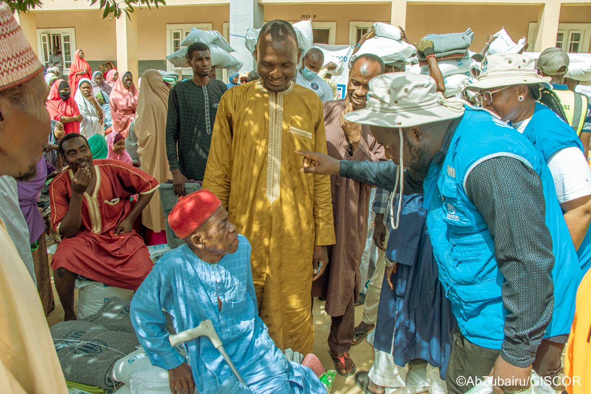 giscorng's tweet photo. In partnership with the #Borno State Government, @unhcrnigeria , and @WFP_Nigeria , commenced the distribution of relief items to flood affected victims in Maiduguri(Gwange 1). UNHCR, with the support of #GISCOR, is distributing blankets, mosquito nets, and sleeping mats https://t.co/LyOks5WBJA
