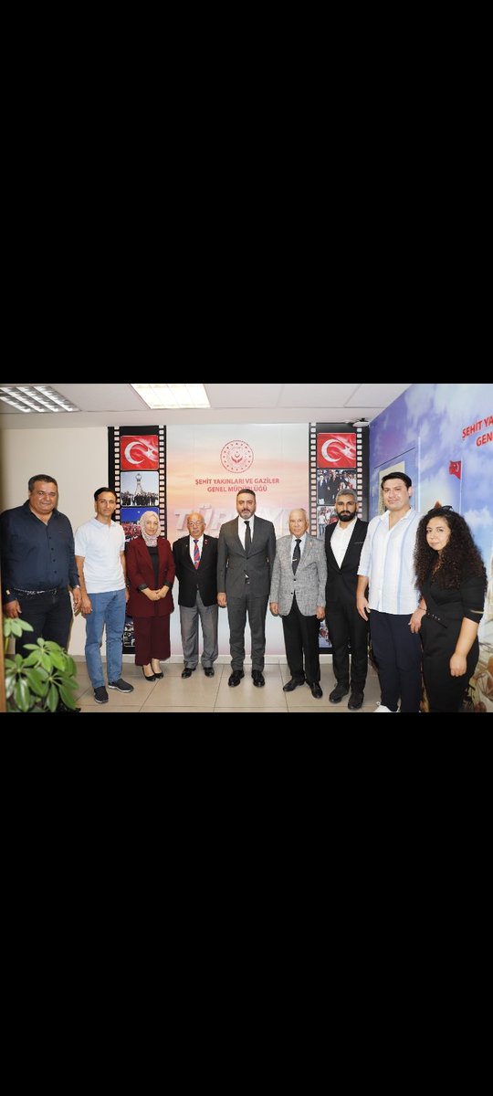 AliRizacetin555's tweet photo. @ashb_sehitgazi @MahinurOzdemir @tcailesosyal @mhrmkurt MUHARİP GAZİ ÇOCUKLARI VE DERNEK BAŞKANIMIZ 8 AĞUSTOSTA BAKANLIKTA SAYIN MÜDÜRÜMÜZLE YAPILAN GÖRÜŞMEDE BAŞTA KAMUDAİSTİHDAM HAKKI OLMAK ÜZERE YAŞANAN MAĞDURİYETİ GÖRÜŞTÜLER.EN KISA SÜREDE MÜJDE BEKLİYORUZ.
@YankiBagcioglu
@eczozgurozel
#VarBirÇaresi https://t.co/C0PWvoHhHe
