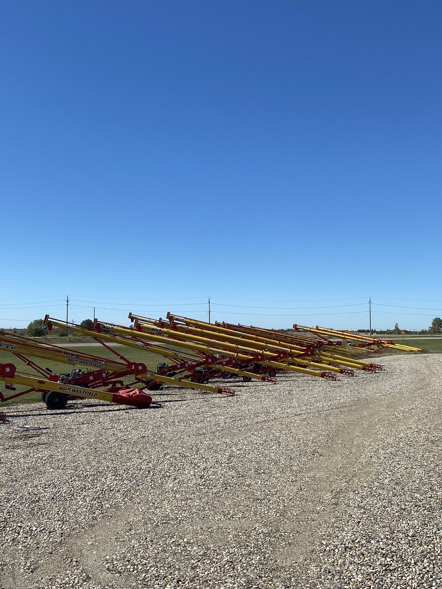 Gary05357863's tweet image. MASSIVE AGI TRUCKLOAD AUGER BLOWOUT!!! HUGE SAVINGS TO BE HAD ON BATCO CONVEYORS 🌾.  AGI REBATES LAST UNTIL MONTH END💥 CALL NOW.  204-821-8040. We won’t be undersold 💯! #AGI #Westfield #Coopagequipment #Batco #Virden