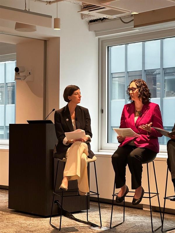 FAO in New York (@faonewyork) on Twitter photo At the #ClimateWeekNYC <a href="/AgriFoodNet/">International Agri-Food Net</a> event featuring the #CommitToGrowEquality Initiative, <a href="/FAO/">Food and Agriculture Organization</a>'s <a href="/LM_Phillips/">Lauren M. Phillips</a> underscored that working with businesses is key to making value chains work for women. #GenderEquality
Join us as partners 👉 bit.ly/4e7ropB At the #ClimateWeekNYC <a href="/AgriFoodNet/">International Agri-Food Net</a> event featuring the #CommitToGrowEquality Initiative, <a href="/FAO/">Food and Agriculture Organization</a>'s <a href="/LM_Phillips/">Lauren M. Phillips</a> underscored that working with businesses is key to making value chains work for women. #GenderEquality
Join us as partners 👉 bit.ly/4e7ropB
