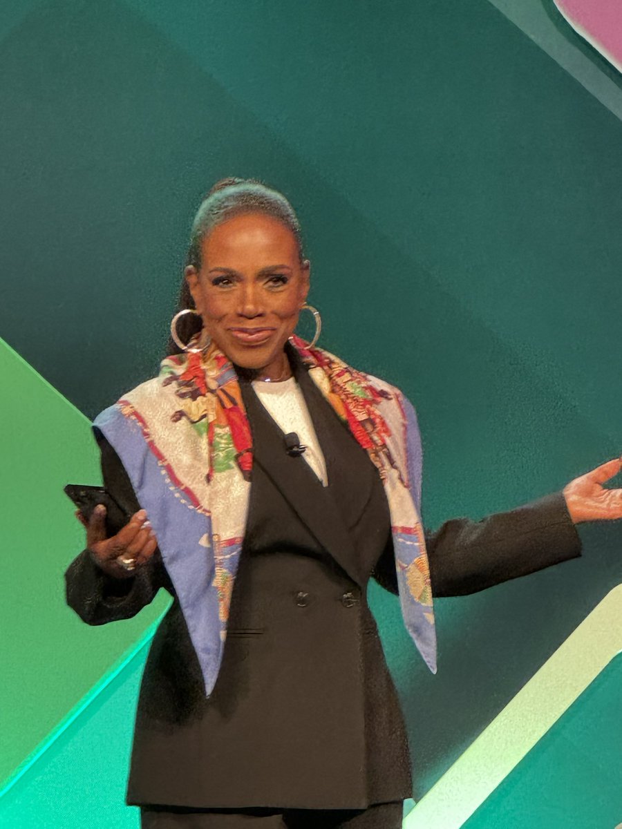 “We got another day and another day is not to be taken for granted” - <a href="/thesherylralph/">sheryl lee ralph</a> #bbcon <a href="/blackbaud/">Blackbaud</a>