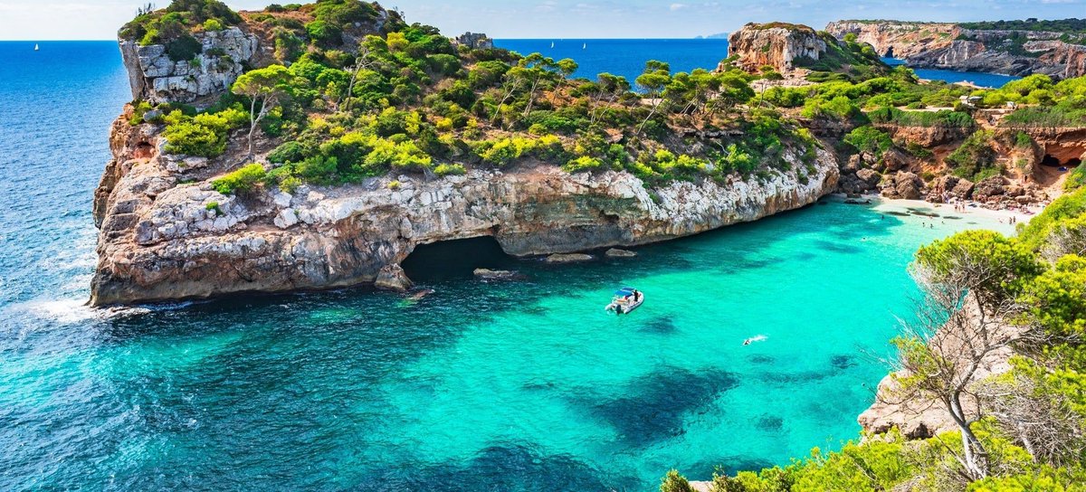 travelscoop_uk's tweet photo. 7-night beach stay in #Mallorca w/rooftop #infinitypool 👉 https://t.co/oru26abn3n
⛱ #Adultsonlyhotel: half-board with flights 🏆 Beachfront hotel in #CalaBona with stunning views 🌅 #travelscoop #traveldeals #hotelandflightdeals #mallorca #balearics #wintersun #springbreaks https://t.co/2MCllZ0Ap8