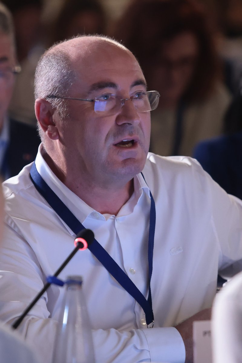 🇬🇧Today at the #EPPStudyDays, we are debating the essential steps to build a true European Defence Union. Topics like strategic autonomy, strengthening NATO cooperation, and technological innovation are key to securing the safety of all European citizens. #EUDefence
The following