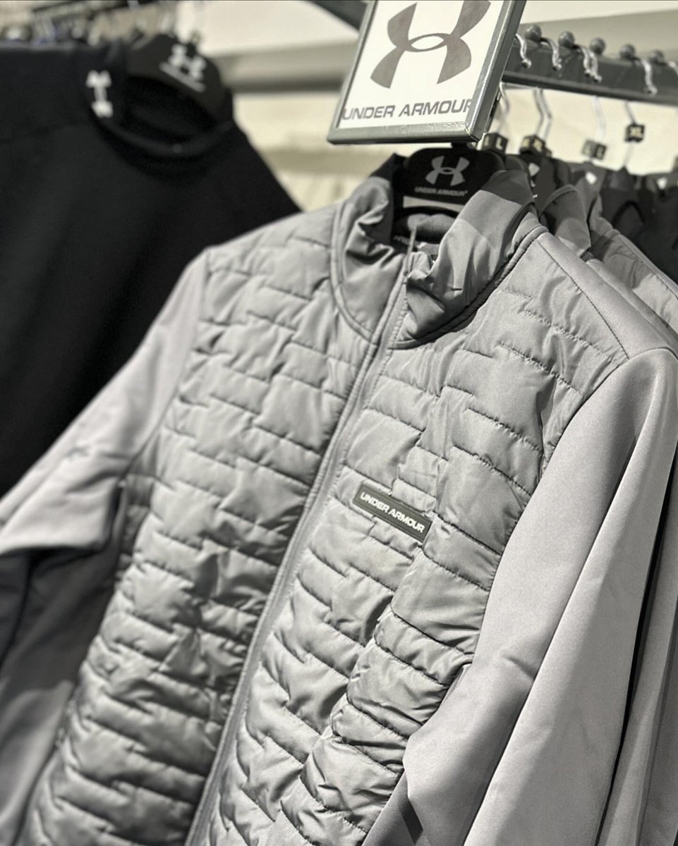 petermyers's tweet photo. 🙌 Fresh delivery of @UnderArmour Autumn/Winter golf clothing now in store at Dunes Golf Centre #fraserburgh ⛳️ #beatthecold #wintergolf #golffashion #underarmour #golfshop #shoplocal https://t.co/6jNIavaIxj