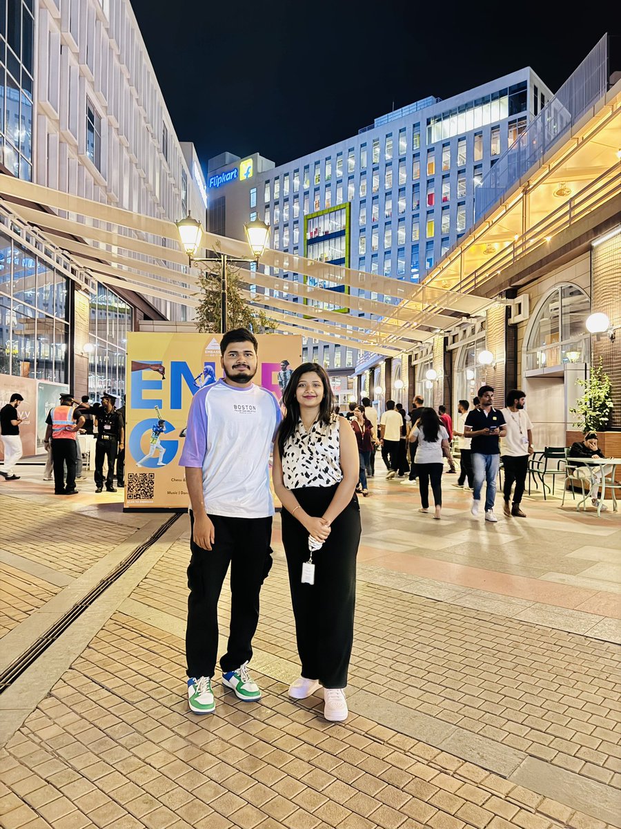 pranav12yoyo's tweet photo. Flipkart carnival 2k24
#BBdays https://t.co/0myLEVbdfF