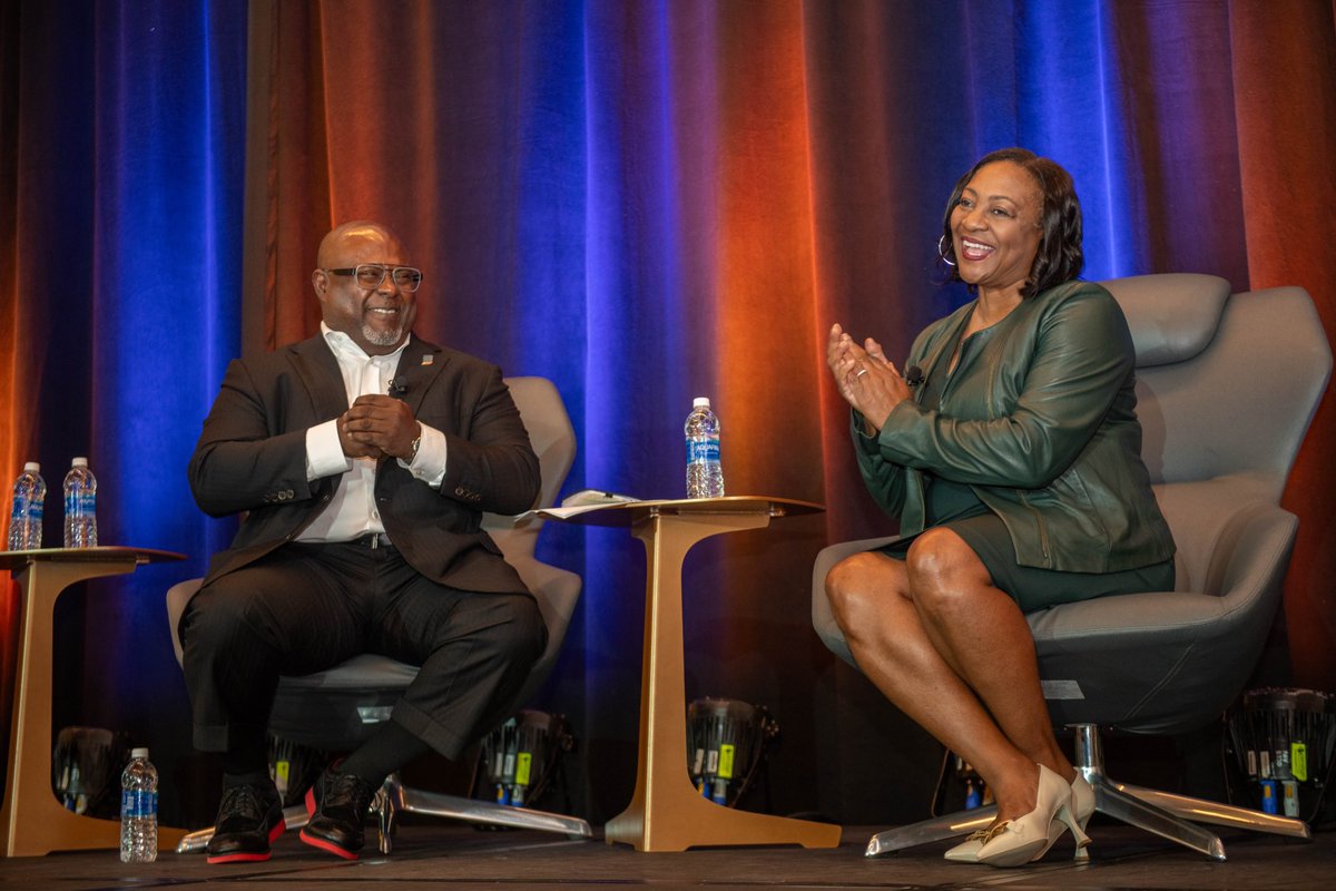 Thank you, <a href="/LaJuneTabron/">La June Montgomery Tabron</a>, for an inspiring fireside chat at #LivingCitiesCollectiveAction! Your call to push back against anti-DEI sentiments and the emphasis on community-led action and collaboration is a powerful reminder of the work ahead.  <a href="/WK_Kellogg_Fdn/">WKKF</a> #DEI