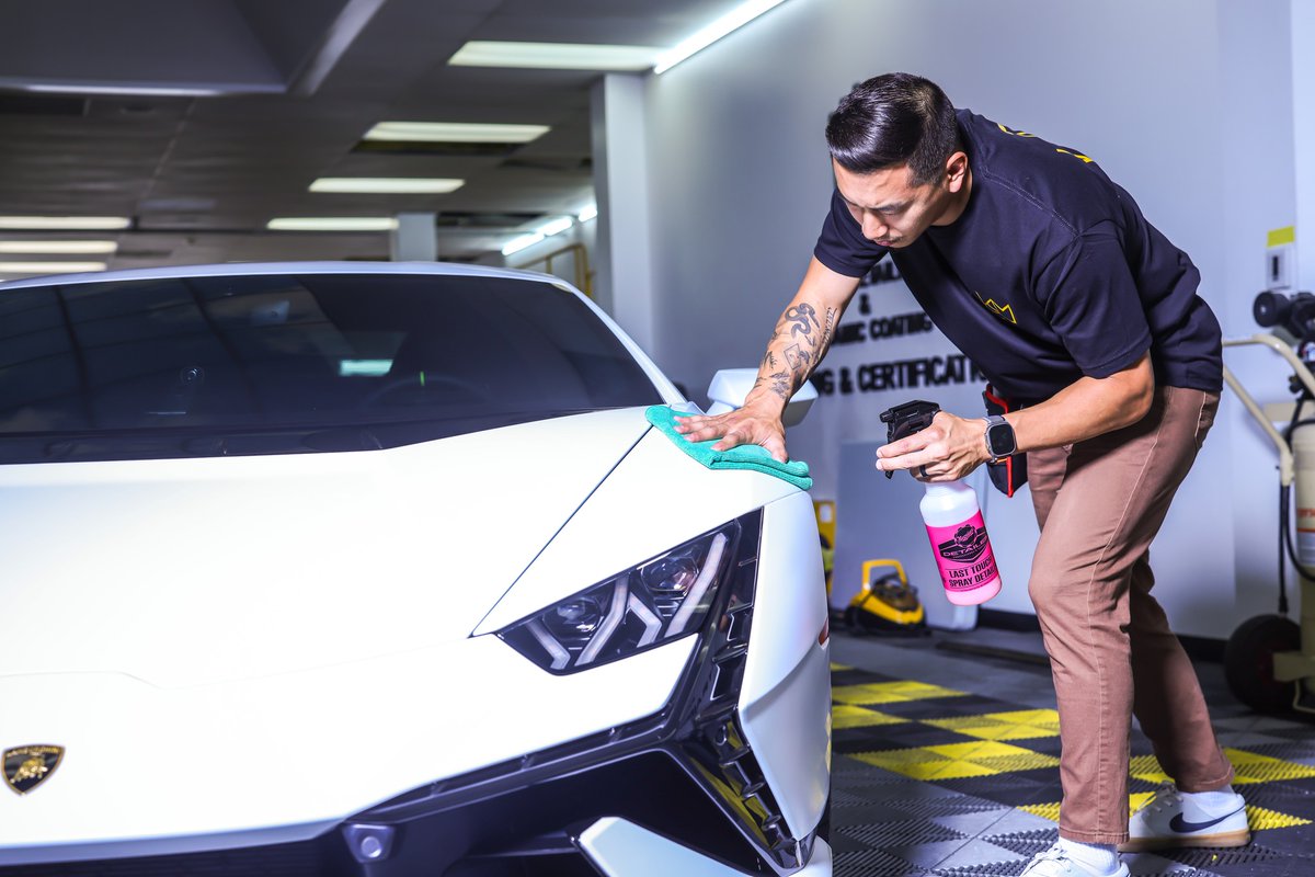 ToddSudeck's tweet image. At The Ding King, we offer a diverse range of courses in the automotive appearance industry. Dive deep into the art of detailing and coatings with our comprehensive 5-Day Master Detail Course!
#training #startabusiness #workforyourself #automotive #dingkingfamily #thedingking