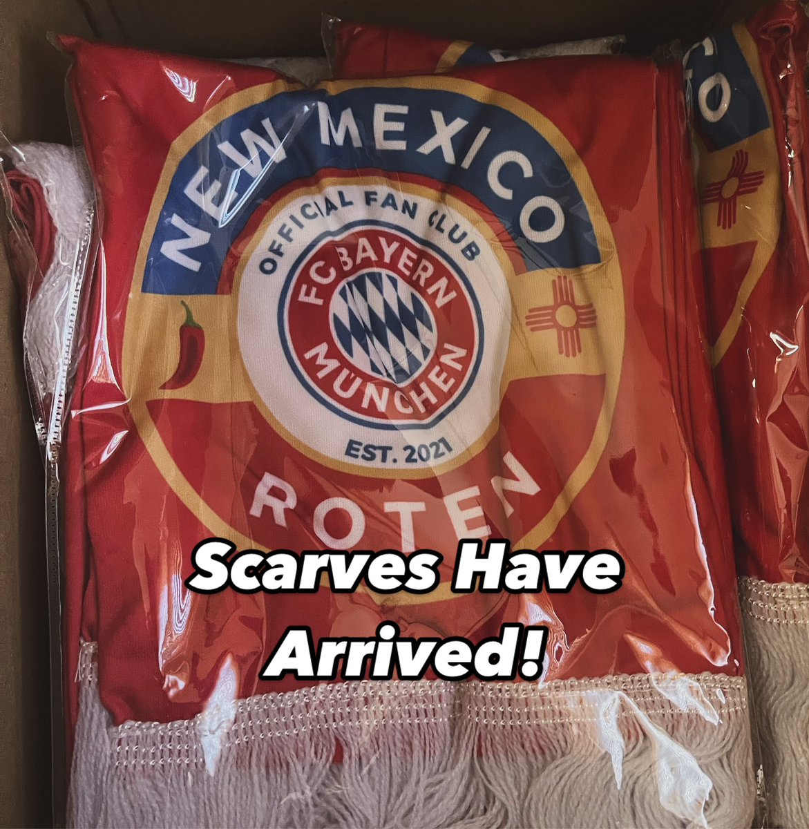 Scarves have arrived! Danke <a href="/CustomSScarves/">CustomSoccerScarves</a> !

#MiaSanMia #FCBayern #Bundesliga #oktoberfest #somosunidos