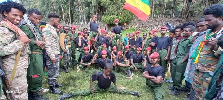NileAmhara's tweet photo. #የዐማራ_ሕዝብ_የሰብአዊነት_ክብር_ትግል የኮማንዶ ሥልጠናው በአራቱም ማዕዘን እንደቀጠለ ነው! እንደራጃለን ፣ እናሠለጥናለን ፣ እንታጠቃለን ፣ እንዋጋለን ! የዐማራ ሕዝብ ፋኖ በጎጃምና በወሎ አዲስ ኮማንዶዎች!!!

#WarOnAmhara
#AmharaConcentrationCamps https://t.co/IuIfZqtTOz