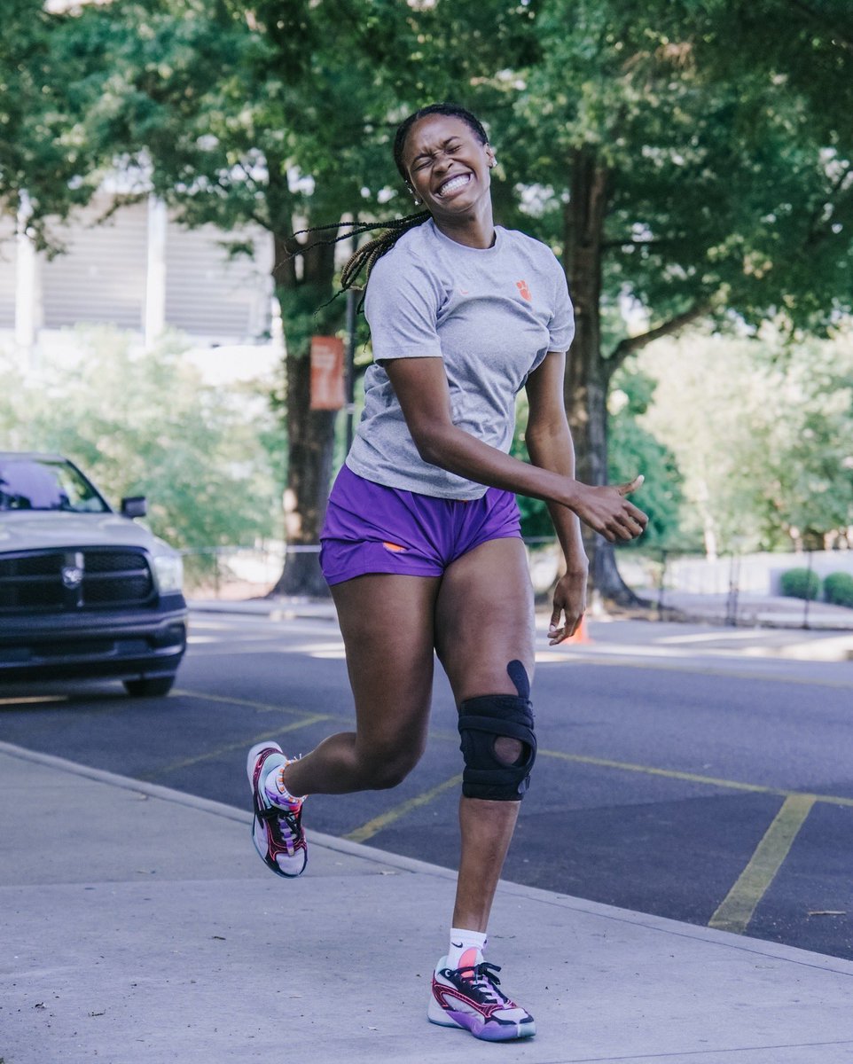 ClemsonWBB's tweet photo. That feeling when the first day of practice is tomorrow 🤪 😝 https://t.co/LMtkGQkmK2