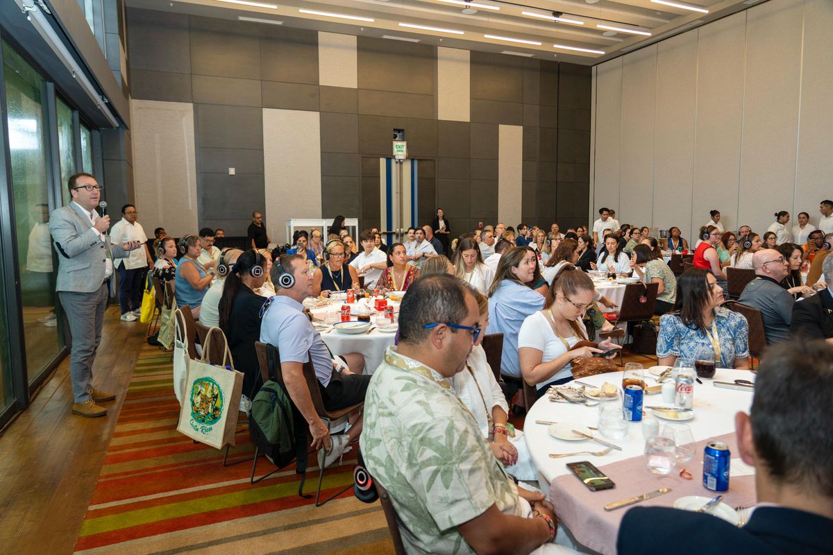 Chile fue parte de la 𝗠𝗼𝘁𝗶𝘃𝗮𝘁𝗶𝗼𝗻 𝗟𝘂𝘅𝘂𝗿𝘆 𝗦𝘂𝗺𝗺𝗶𝘁, evento exclusivo para la industria de viajes de incentivos de lujo ✨
En 🇲🇽, nuestro país presentó los atractivos nacionales y se reunió con más de 50 casas de incentivo que buscan un destino para sus eventos.