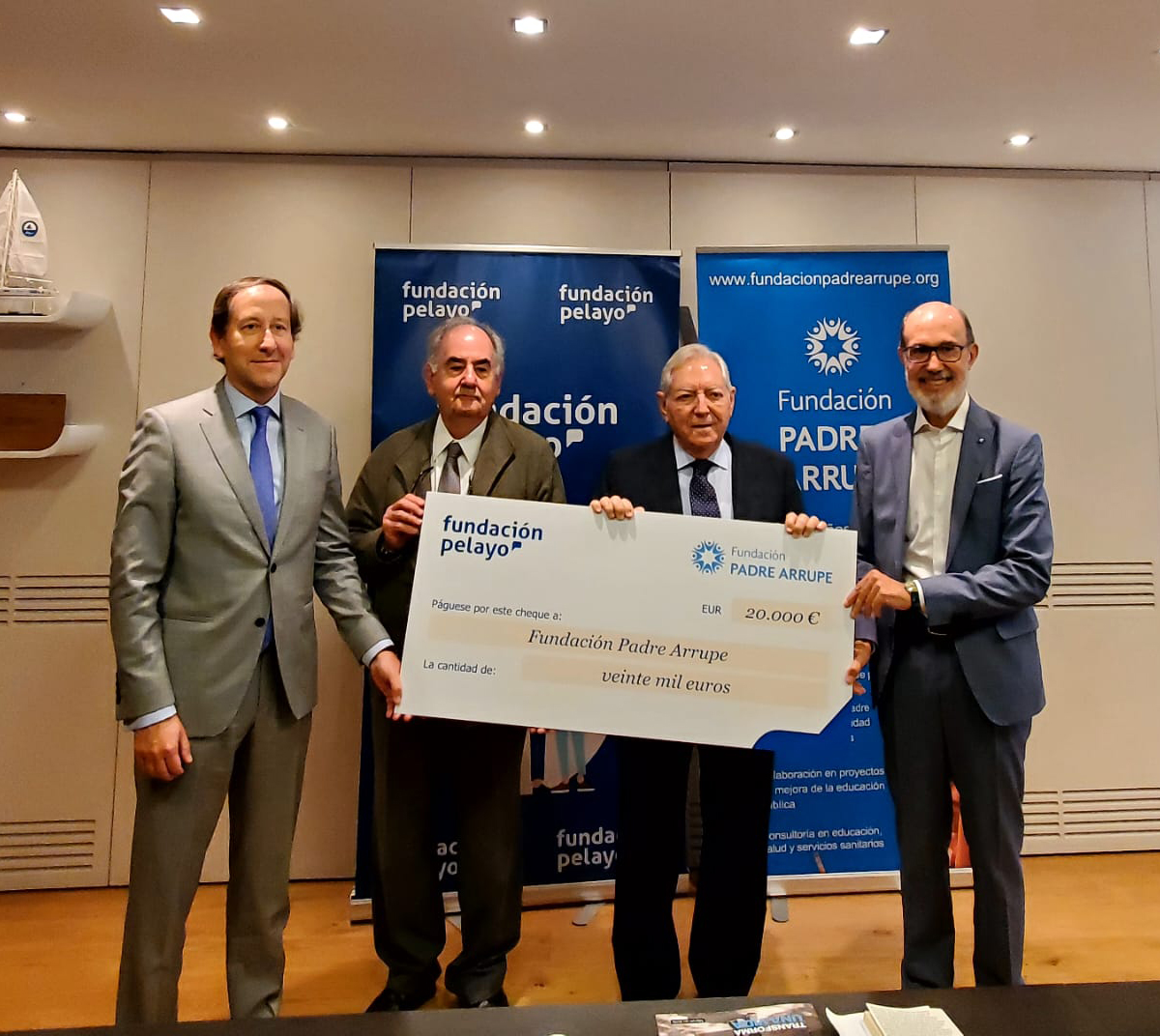 ColPadreArrupe's tweet photo. ¡Un paso adelante por la salud en Soyapango! Muchísimas gracias a la Fundación Pelayo por elegirnos una vez más para financiar en 2024-2025 nuestro proyecto de renovar los equipos de diagnóstico en la Clínica Asistencial Padre Arrupe. https://t.co/te5E1XxO3p