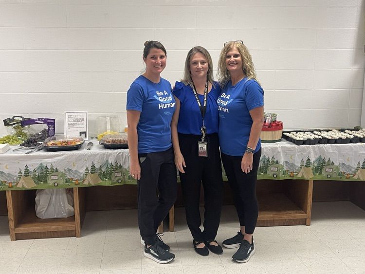 BeebeMiddle's tweet photo. A big THANK YOU to Dr. Hopkins with Hopkins Braces and Dr. Lance McGraw's office for providing an amazing lunch for the teachers and staff of Beebe Middle School. We are blessed to have great community support! https://t.co/yqcAuOTCBo