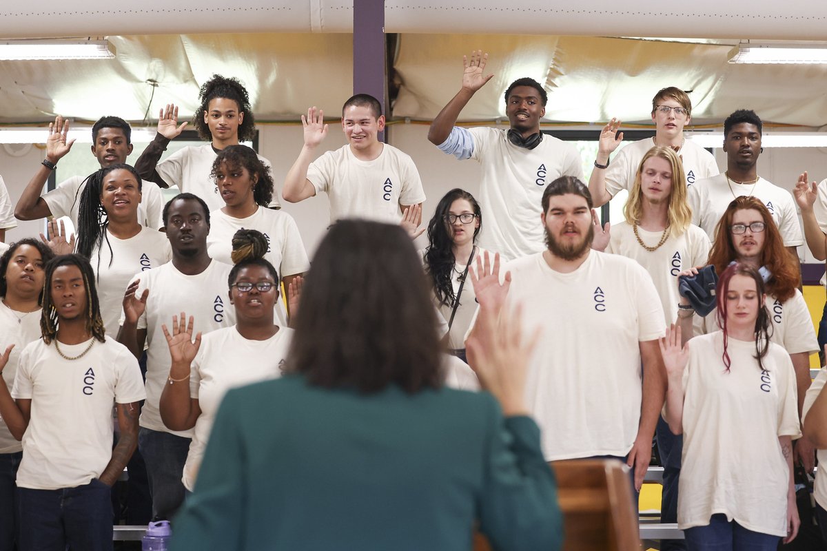 Acting Secretary Julie Su tweet media