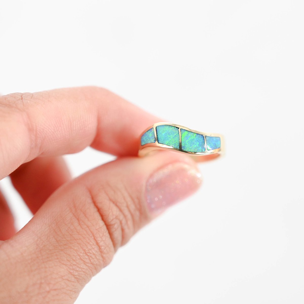 777Jewelry's tweet photo. ✨ 18K Yellow Gold Fire Opal Inlay Wavy Band Ring✨
💰 Price: $979.99
💍 Size: 7
📏 Head: 7.5 mm | Shank: 3.75 mm
🔄 Complimentary resizing available! Message us for details.

🌍 Explore more of our collection at https://t.co/w36pID9NmU (link in Bio) https://t.co/JRJzLAdqC0