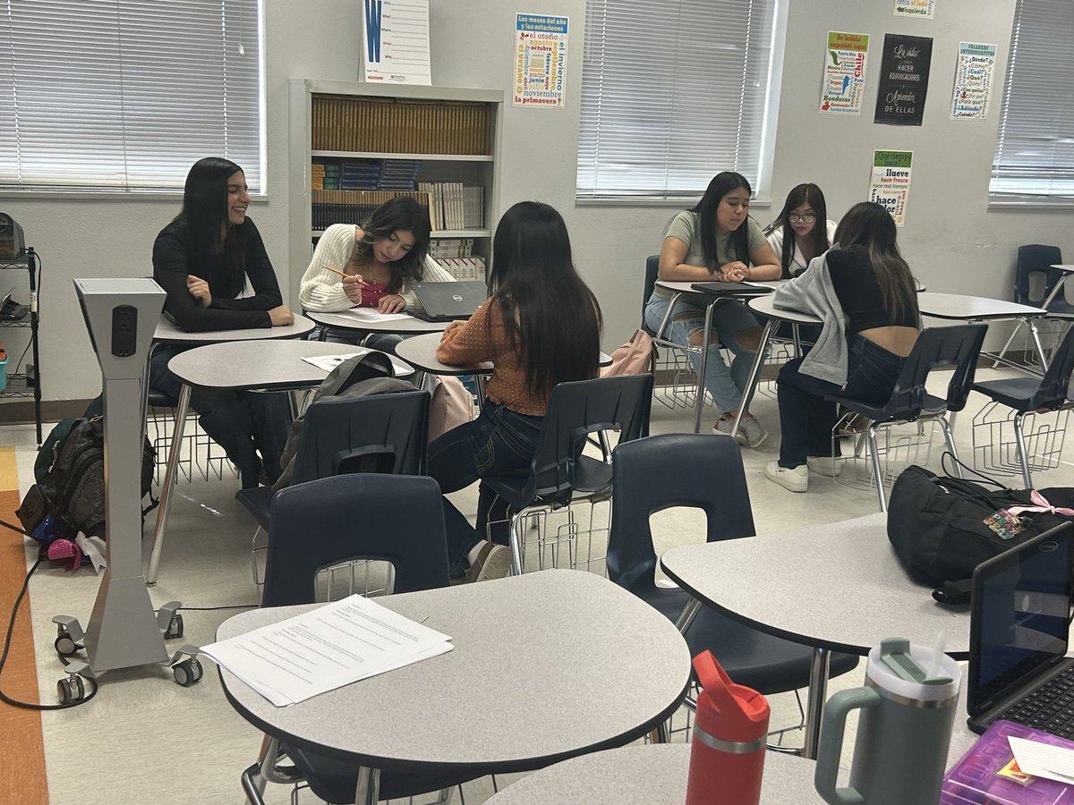 Clint High School tweet media