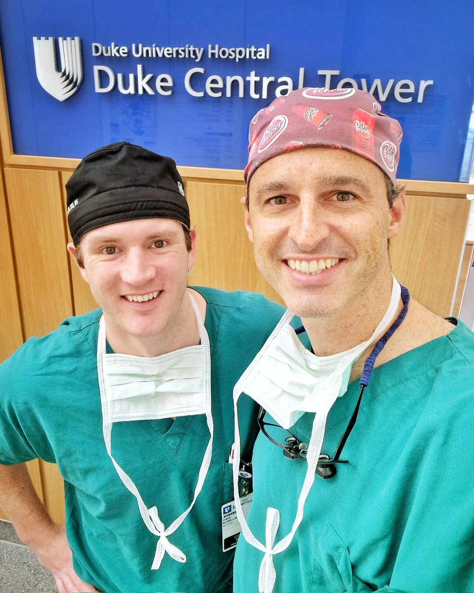 DrTomPepper's tweet image. Fellow-fellow handover complete 🤝 Dr McMillan is going to have an awesome fellowship year @DukeHospital and I know he'll be a great asset to their surgical team 💪
#workingatduke #medtwitter #maxfax
