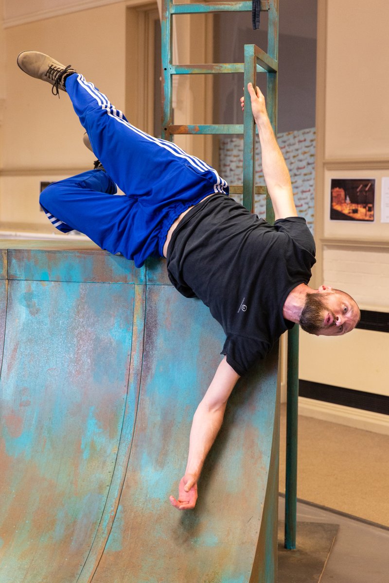 easternangles's tweet photo. Just going to leave these STUNNING rehearsal pics of The Deep right here...
Not trying to tempt you in to see the show this weekend or anything... π https://t.co/0QIJcc3laY
#TheDeep #Theatre #EasternAngles #Ipswich
πΈ Mike Kwasniak https://t.co/HUk76Uhh2Q