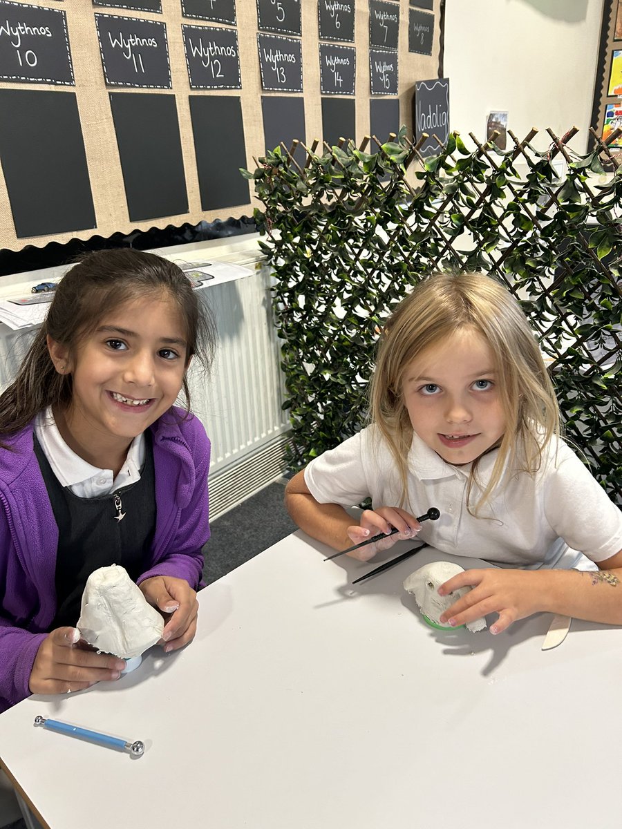 Dosbarth Derbyn tweet media