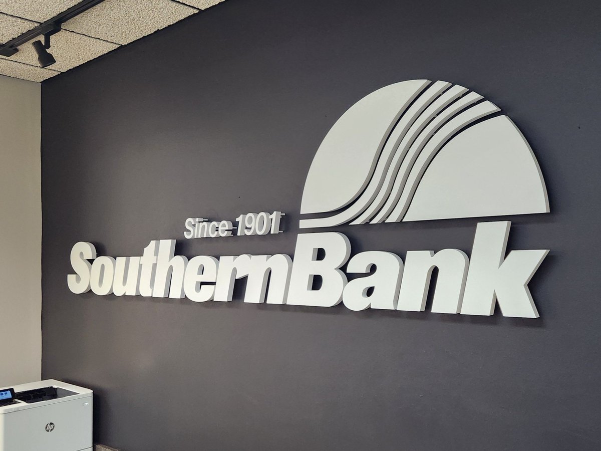 capital_sign_nc's tweet image. Southern Bank's acrylic interior signage for their office space in New Bern, NC 📍 

#InteriorSign #InteriorSignage #OfficeSigns #SignCompany #SignageCompany #Signs #AcrylicSign #NorthCarolina #BankSignage #BusinessSign #OfficeDecor