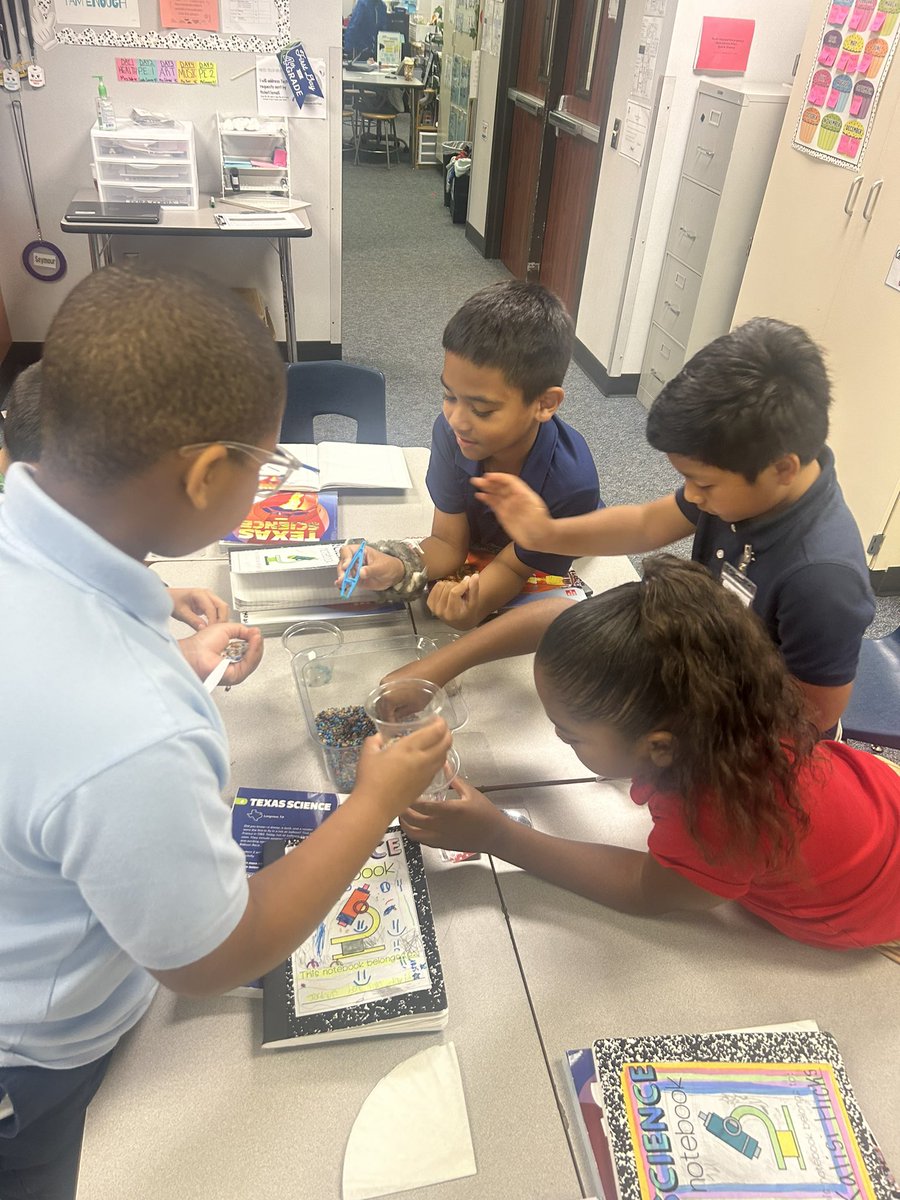 Ms. Seymours4thGrade tweet media