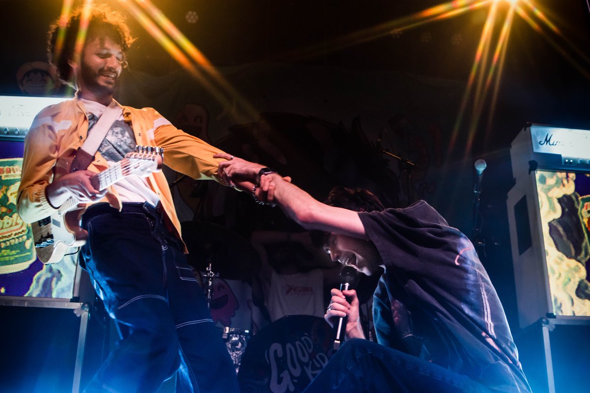 kit / myst 🎆 tweet media