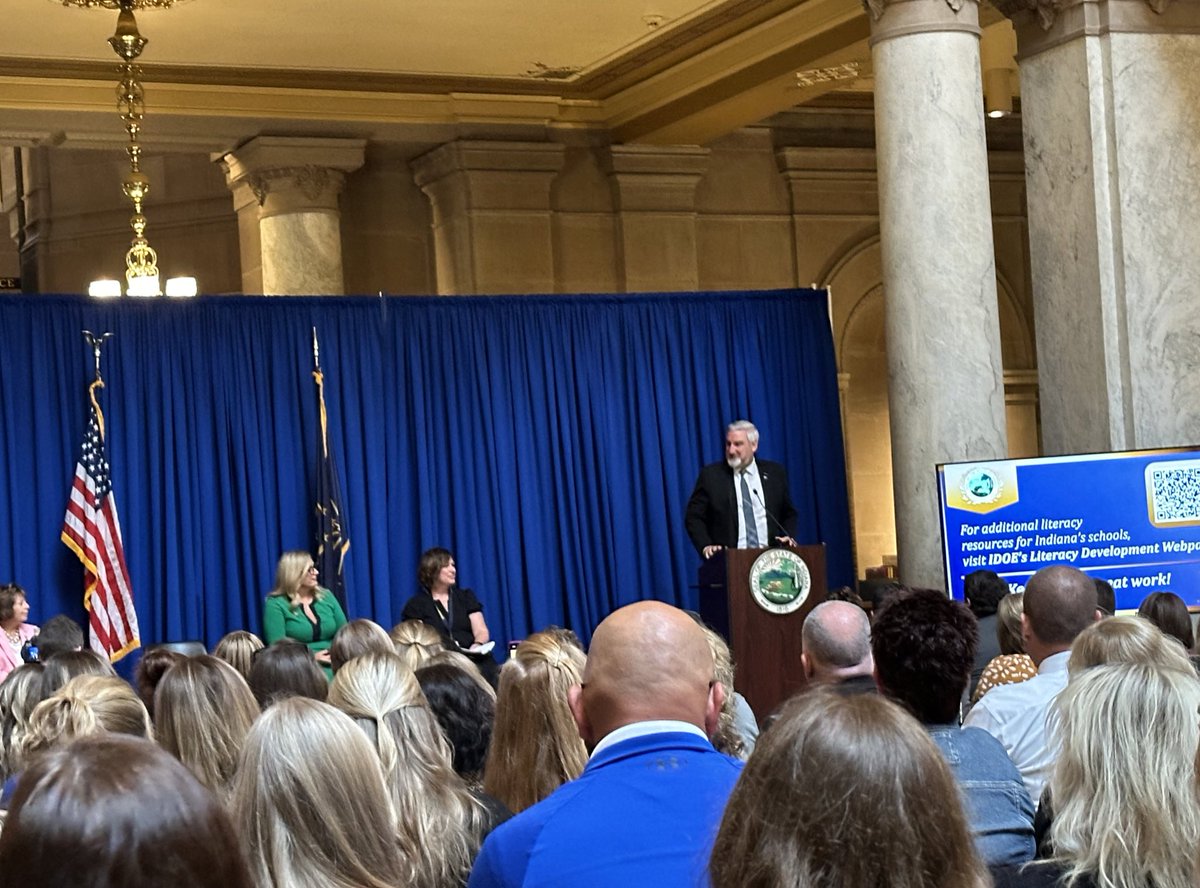 kbcrites's tweet photo. Thank you to @EducateIN for celebrating our school this morning! Union was recognized for 100% of 3rd graders passing IREAD at the Literacy Achievement Celebration. Thank you, @SecJennerIN! #TeamU #RamblerPride 💙 @JillRuddle @fcssuper2011 @clendeninga @CaraBaker22 @myfcs @Jennifer_Smallj