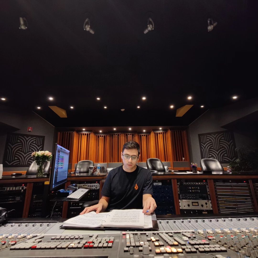 Congratulations to the 3 graduates from <a href="/AbbeyRoadInsMia/">Abbey Road Institute Miami</a>! 🌞💥 🏆️ ⁠
⁠
Kevin Aguirre, Trinity Wohldfer and Santiago Borja - who have all worked on Latin Grammy-nominated projects this year! ⁠

Additionally, Campus Director <a href="/JulioReyesMusic/">Julio Reyes Copello</a>, who has received 8 nominations!