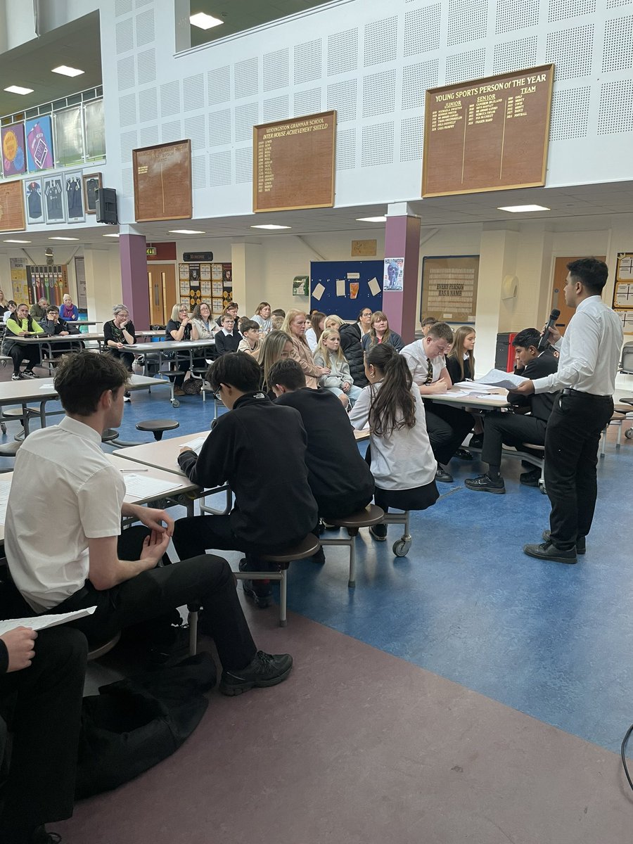 Maths Department - UGS tweet media