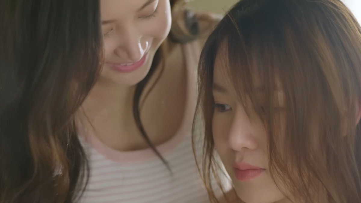 atpnanon_'s tweet photo. THEY LOOK LIKE A MARRIED COUPLE 😭
#APPLEMiniTrailer
#AppleMyloveTheSeries https://t.co/dB7dj5snur