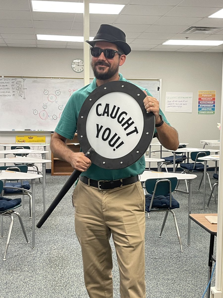 Our detective-themed ‘Caught You' award is given to someone who goes above and beyond. 
Mr. Parker used a giant magnifying glass and ‘caught’ Mr. Olerich making student data collection more efficient. Now, Mr. Olerich will be on the lookout for who will be ‘caught’ next! 🔍👀🕵🏻‍♂️