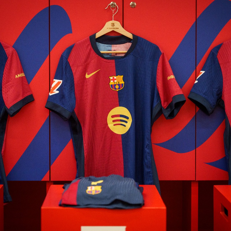 FCBarcelona's tweet photo. Your favorite club.
Your favorite colors.