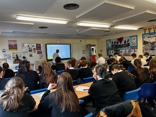 SharnbrookAca's tweet image. Great turnout tonight for Y11 English revision #excellenceforall